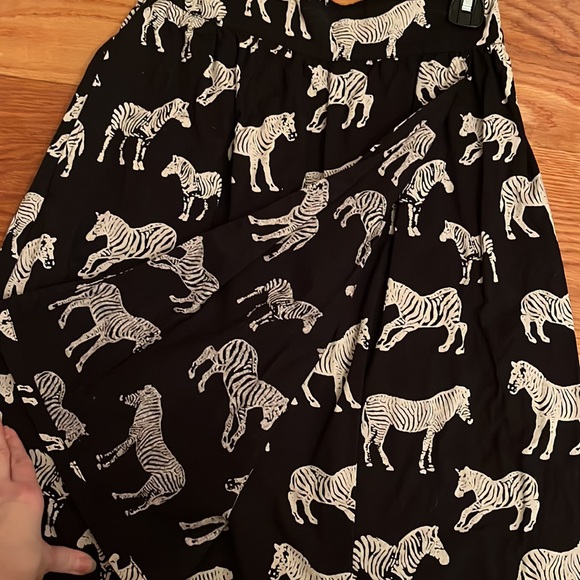 Anthropologie Zebra patterned skirt XS - Picture 2 of 3